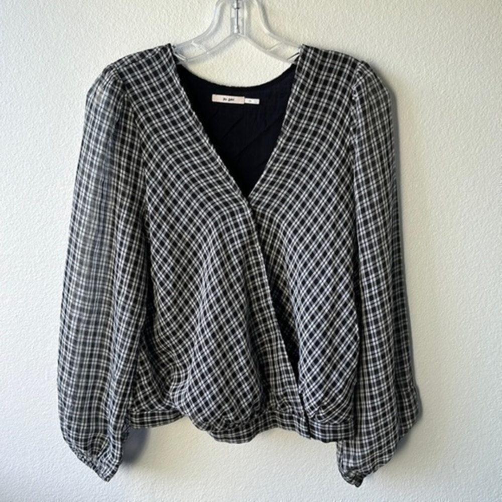 Francesca's collection top plaid dressy snap front blouse size Medium